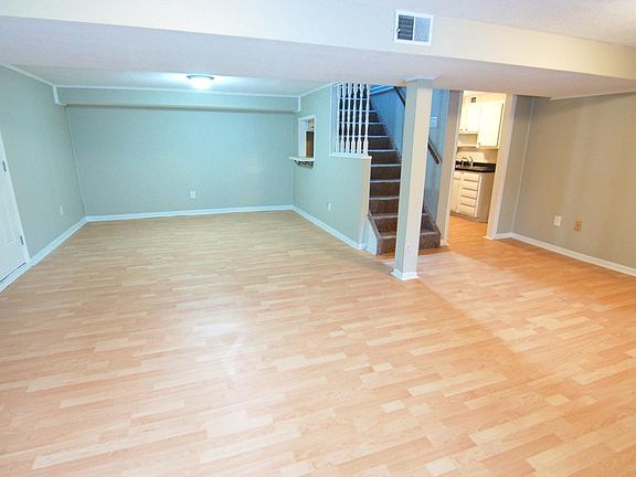2nd image of 4695 Mathews Ave #815169898