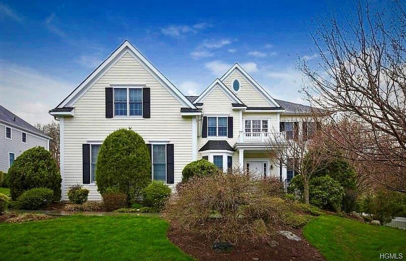 1st image of 6 Shelley Ln