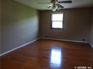 45 Kristin Dr, Rochester, NY 14624