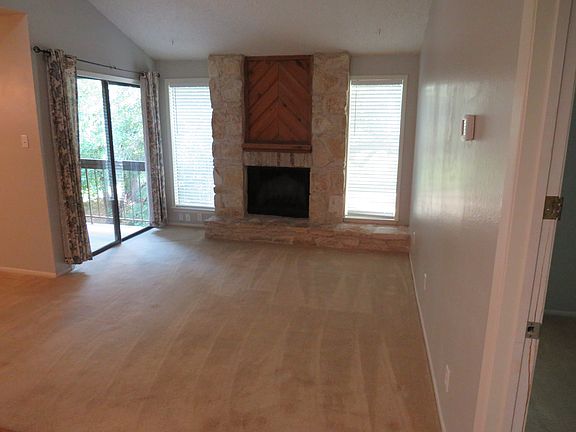 4th image of 3843 Barrington St APT 257
