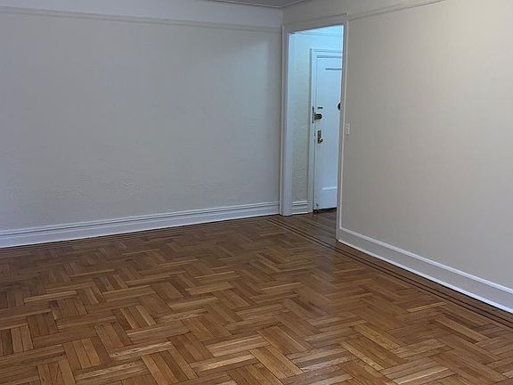 2nd image of 100 E 18th St APT 1D