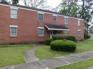 115 W Weaver St, Baxley, GA 31513