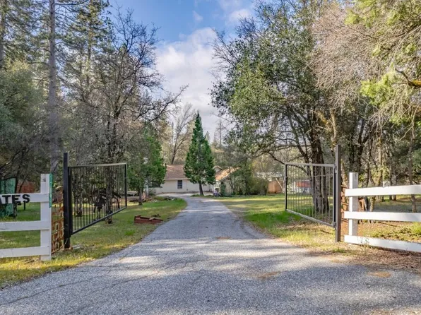 17891 Champion Rd, Nevada City, CA 95959