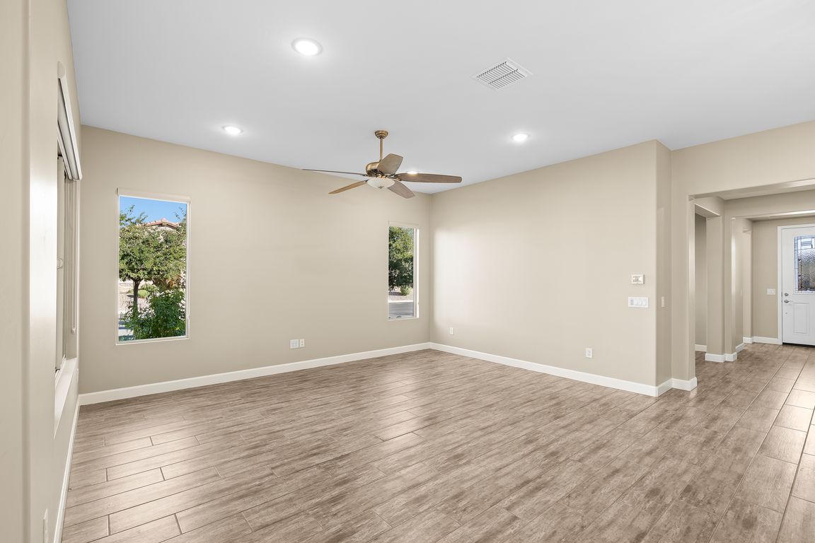 next background image