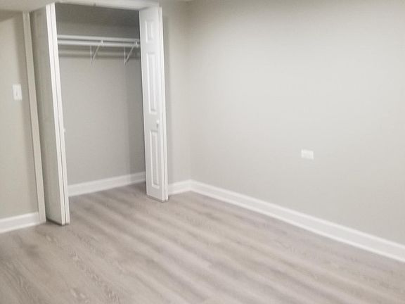 4th image of 5343 W Drummond Pl #G1