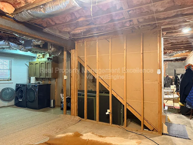 1208 Nottingham Dr — Photo 41