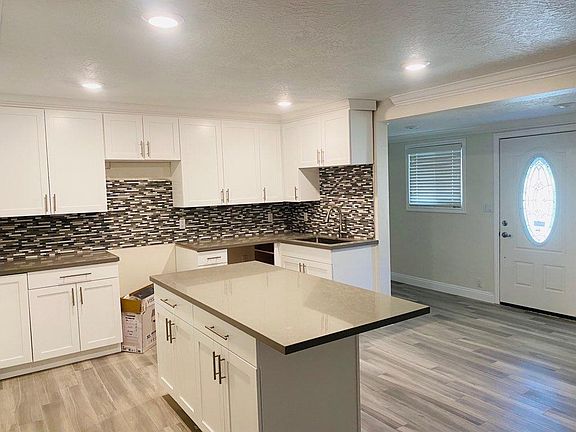 3rd image of 5405 Warman Ln