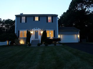 65 Fieldstone Dr, Coventry, RI 02816