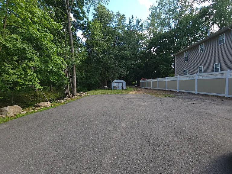 72 Prospect St #A — Photo 32