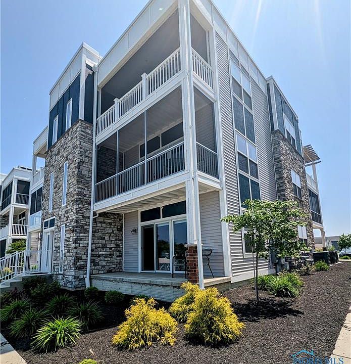 1st image of 2580 S Waterside Ct Unit 312