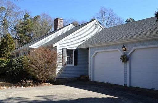 2nd image of 983 Putnam Ave