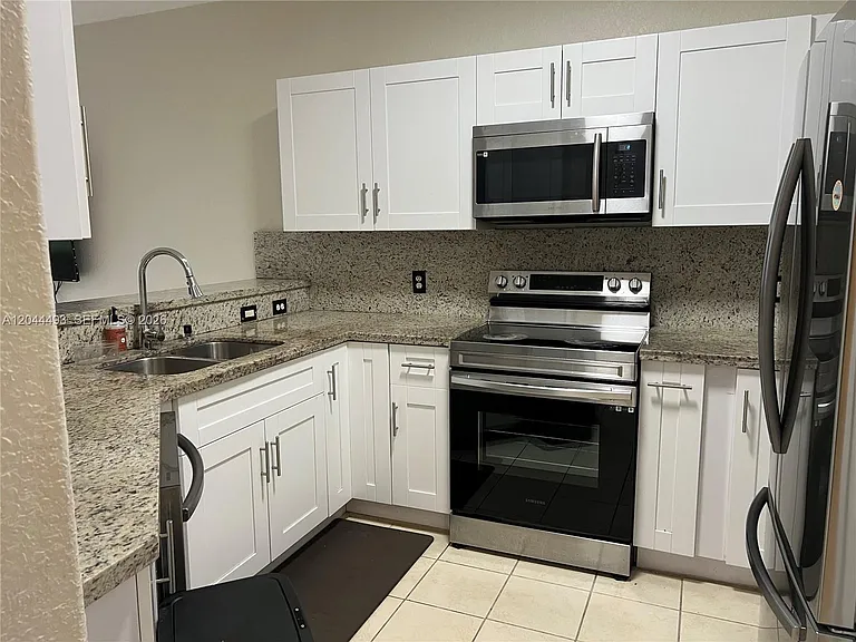 2313 Shoma Ln #2313 — Photo 10
