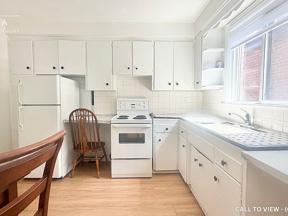 2nd image of 5124 Dundas St W #2