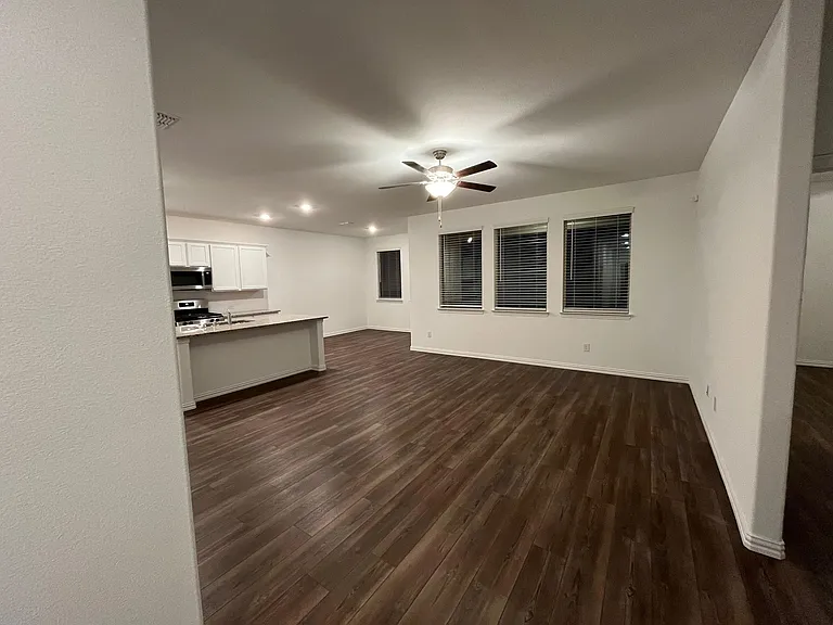 5628 Elwood Dr — Photo 19