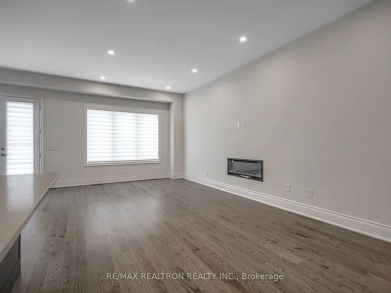 9480 Bayview Ave #4A — Photo 9