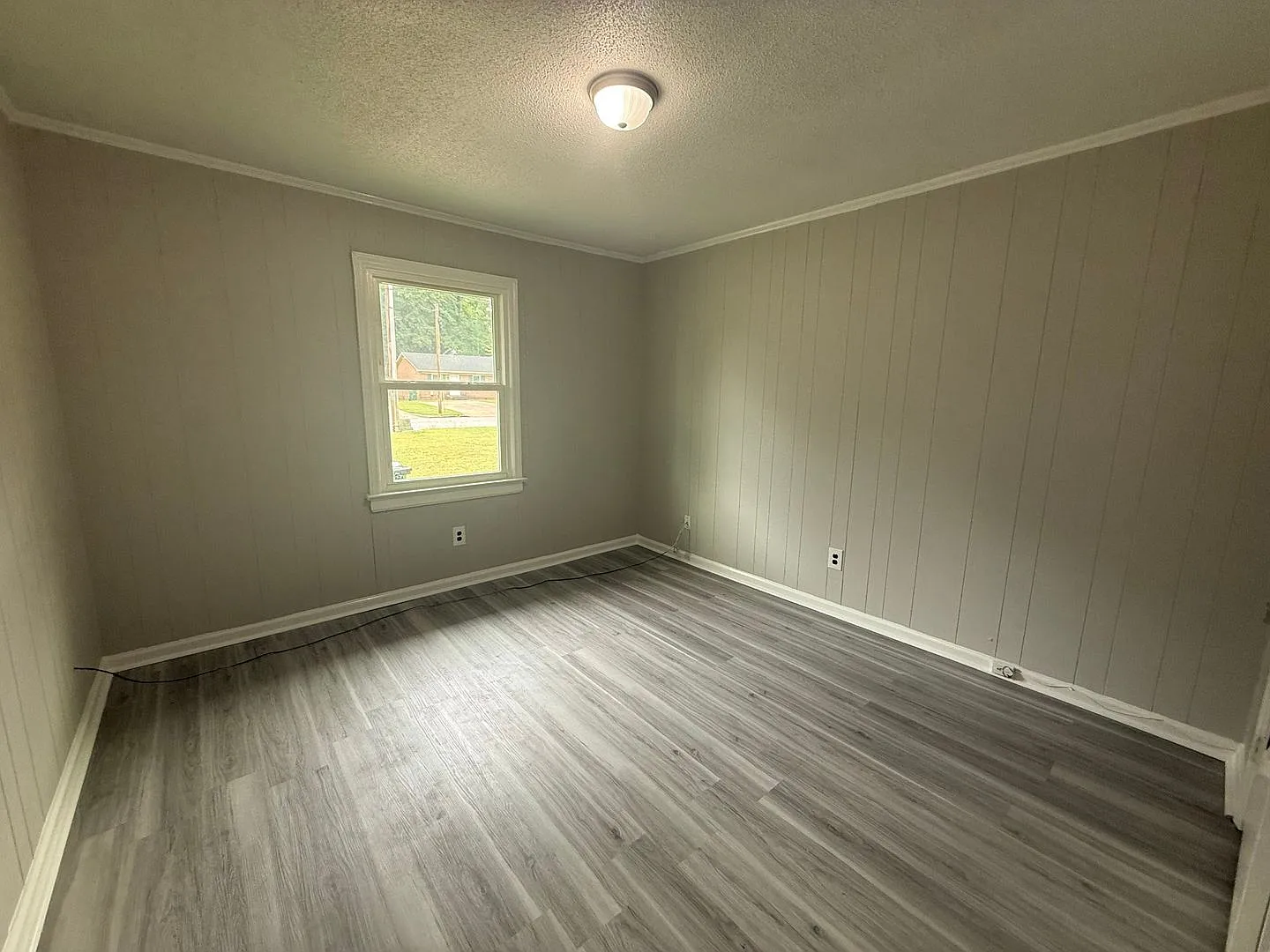 1704 Snowden Drive — Photo 3