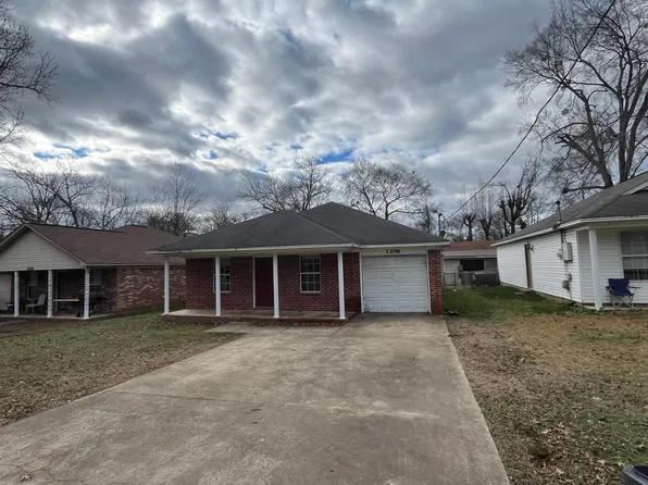 1106 S Ithaca Ave, Russellville, AR 72801