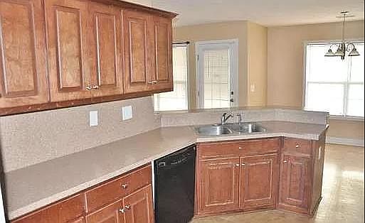 3rd image of 59 Katie Dr