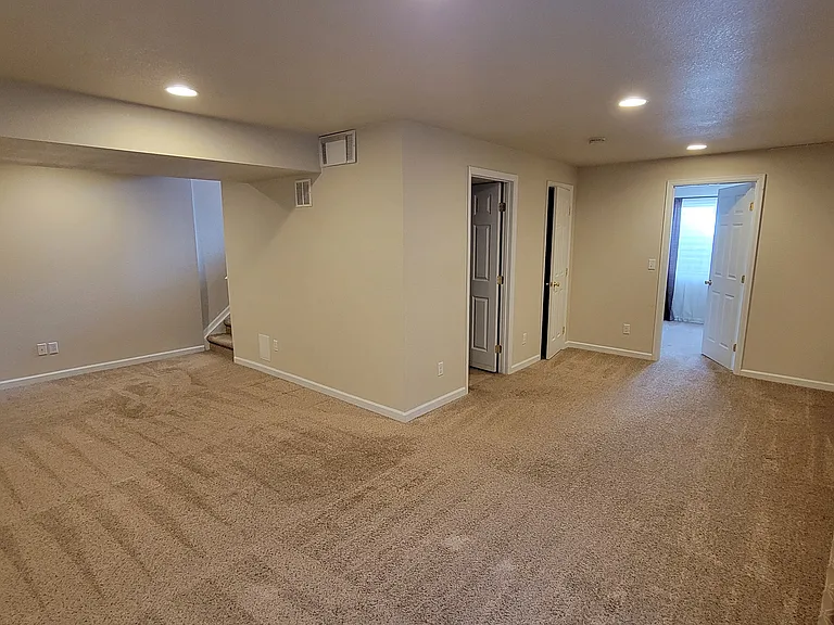 6411 Raleigh St — Photo 14