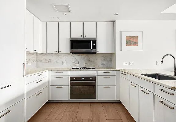 5th image of 245 W 14th St #7B