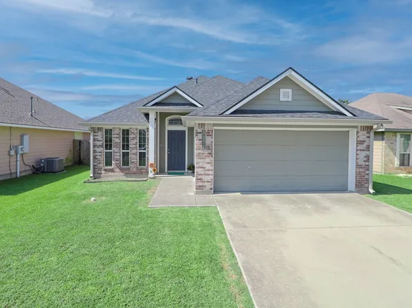 5272 Sagewood Dr, College Station, TX 77845