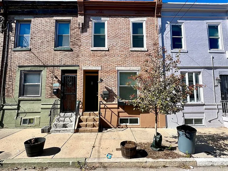 1524 S Ringgold St — Photo 2
