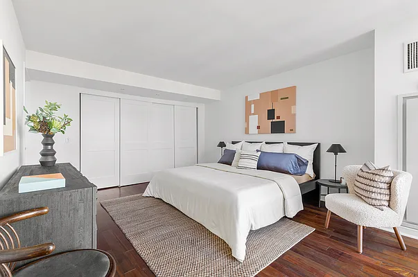 Sold by Compass | media 10