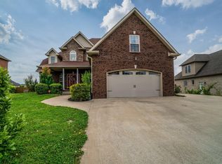 1529 Edgewater Ln, Clarksville, TN 37043