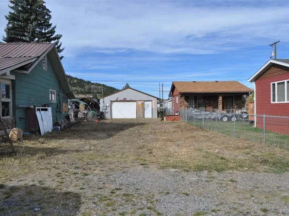 Oregon Ave, Butte, MT 59701
