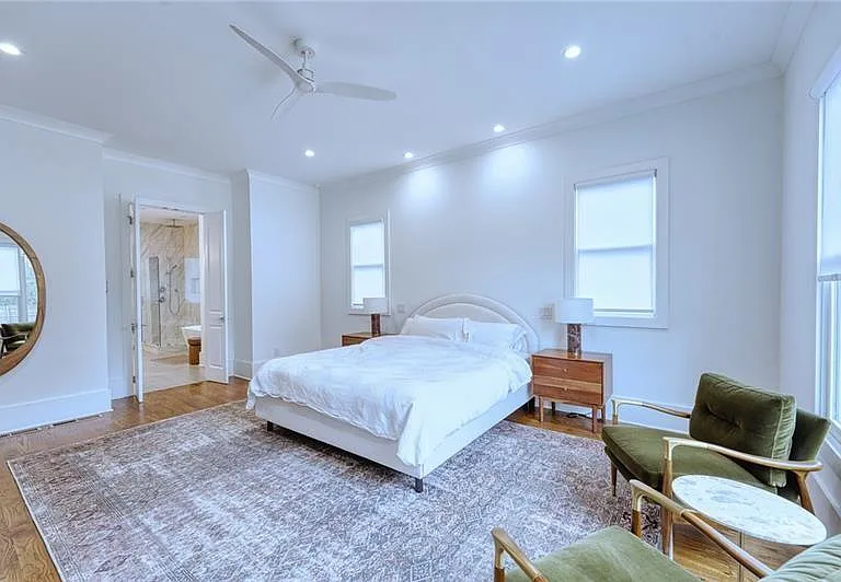 2975 Osborne Rd NE — Photo 12