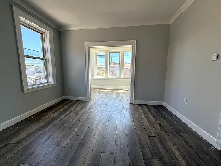 410 10th Ave #1L — Photo 7