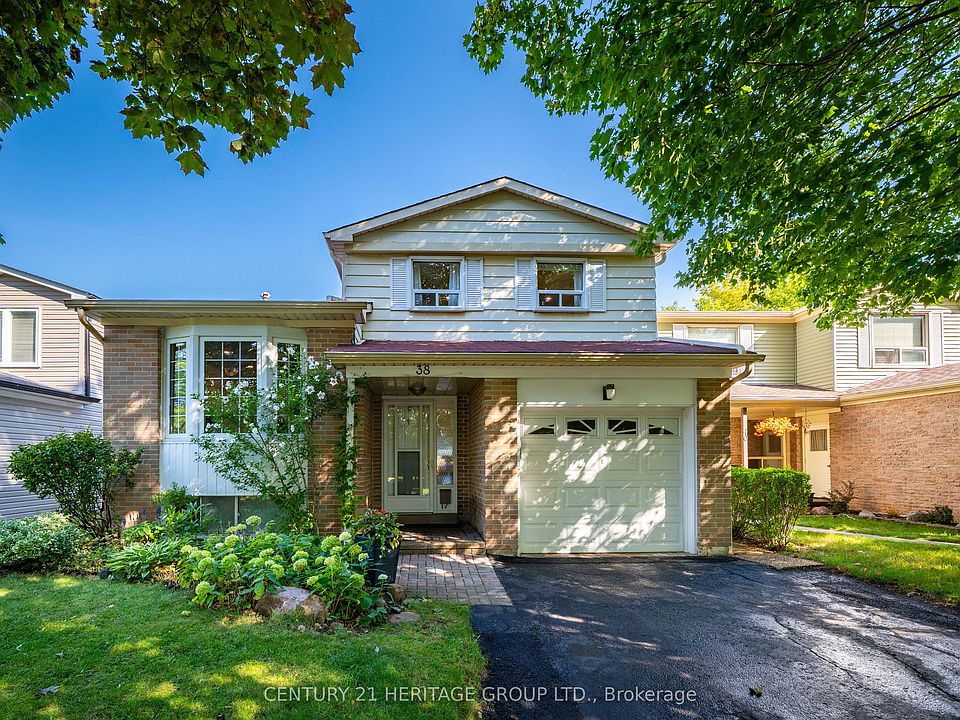 1st image of 38 Kitsilano Cres