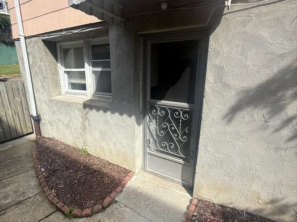(undisclosed Address), Yonkers, NY 10704