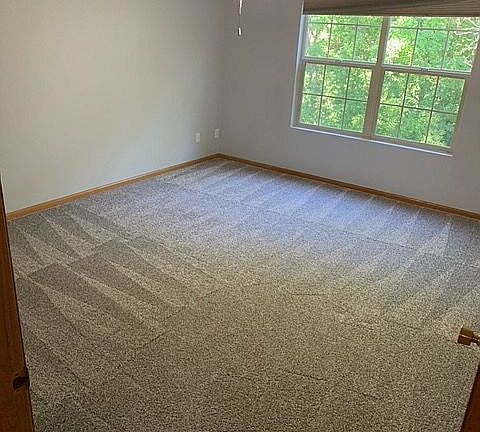 5th image of 5662 Oak Village Dr