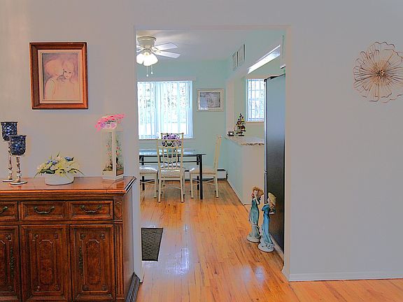5th image of 22 Atherton Ct #22B