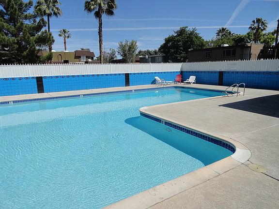 2nd image of 4667 Monterey Cir Unit 1