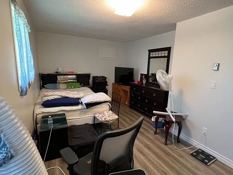 24 Eddy Ave #D — Photo 10