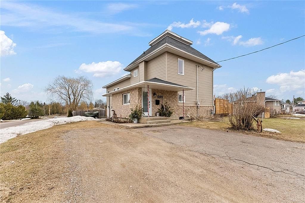 509 Roy St, Laurentian Valley, ON K8A 6R1 Zillow