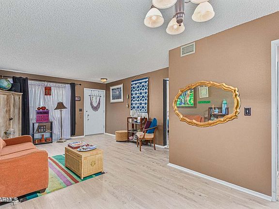 2nd image of 14007 N NEWCASTLE Drive