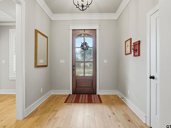 3rd image of 416 Deer Point Cv