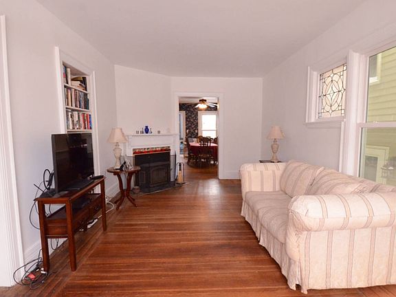 4th image of 138 Highland Ave