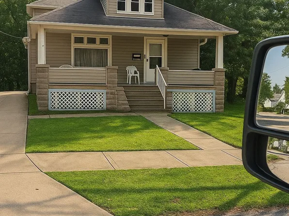 5171 Charles St, Maple Heights, OH 44137