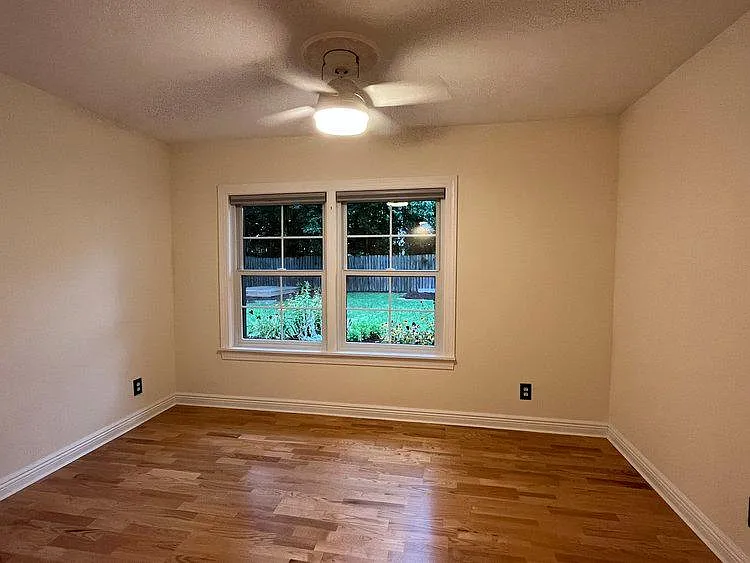 3 bed, 1242 sqft, $3,750 — Photo 3