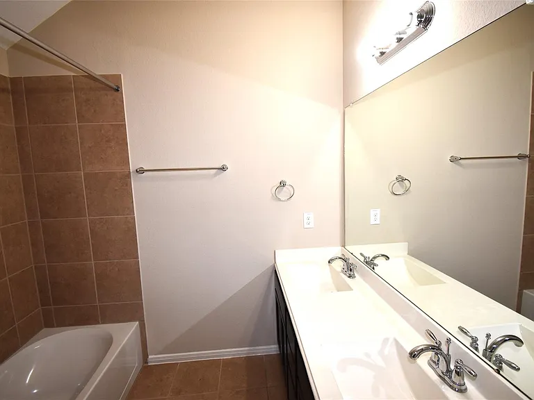51 S Greenprint Cir — Photo 32
