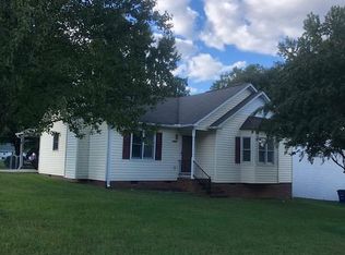 3904 Lois St, Winston Salem, NC 27127