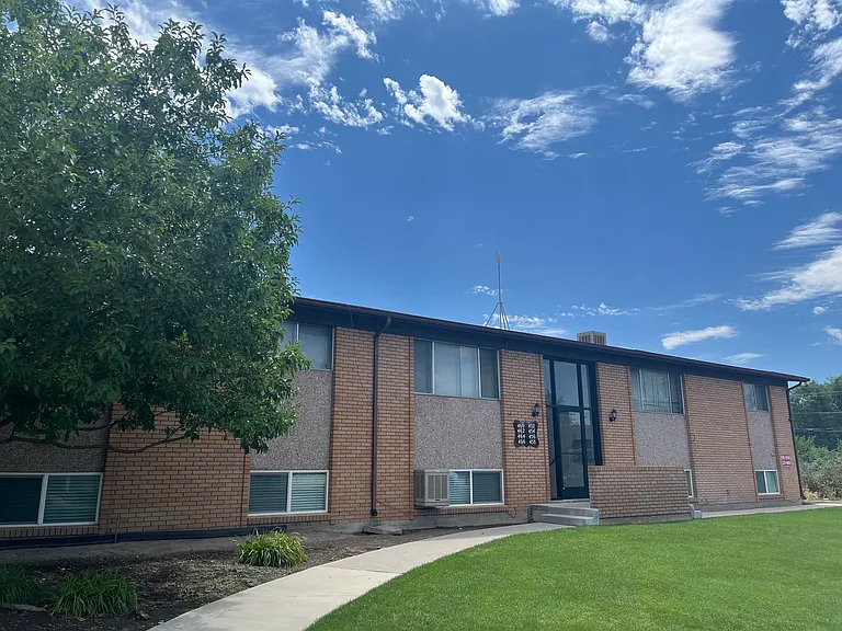 470 N 50 E — Photo 15