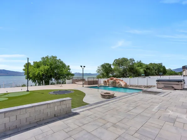 76 N Sunset Dr, Vineyard, UT 84059