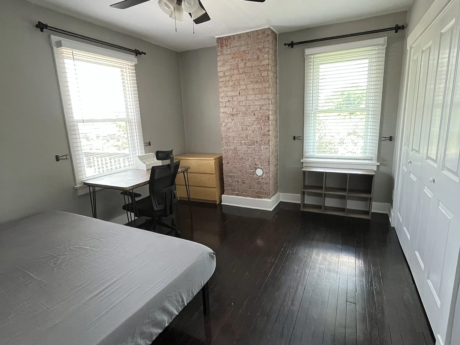 3 bed, $2,170 — Photo 4