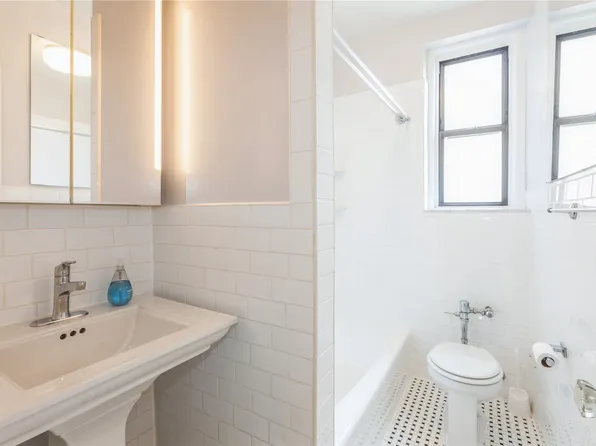 35-21 81st Street image 14 of 19