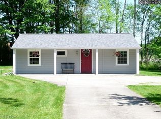 2693 Mennonite Rd, Mantua, OH 44255